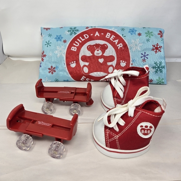 Build A Bear Red Sneakers Skates & Back Pack Carrying Piece - Picture 1 of 10